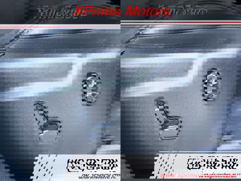 Used 2015 Dodge Durango R/T w/ Technology Group RWD image 35