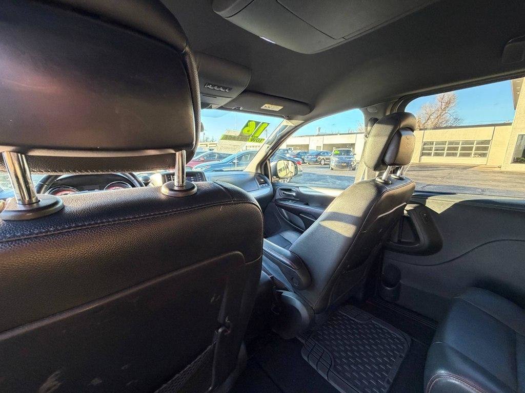 Used 2016 Dodge Grand Caravan R/T FWD image 20