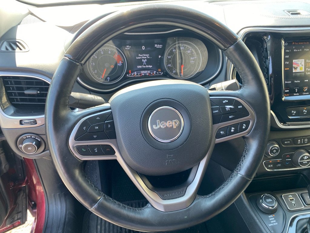 Used 2019 Jeep Cherokee Overland w/ Technology Group image 10
