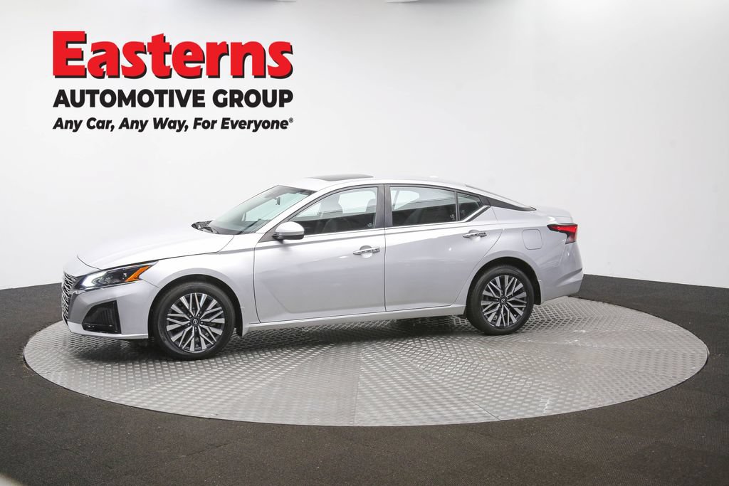 Used 2023 Nissan Altima 2.5 SV w/ SV Premium Package AWD/4WD image 61