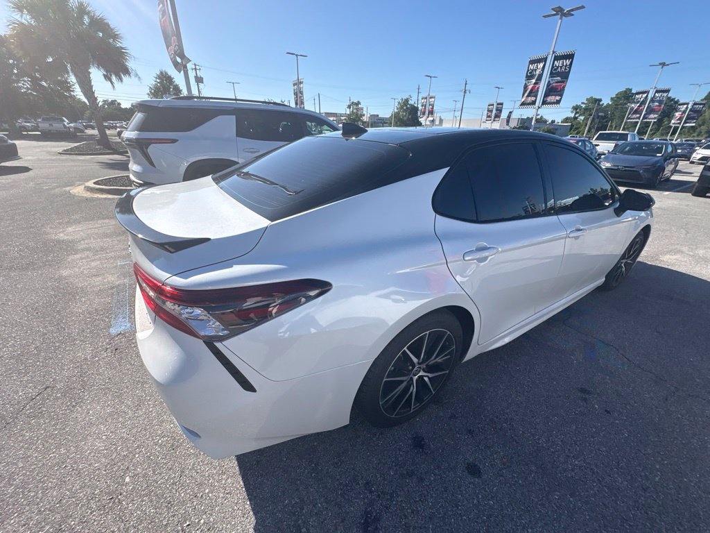 Used 2023 Toyota Camry XSE FWD image 15
