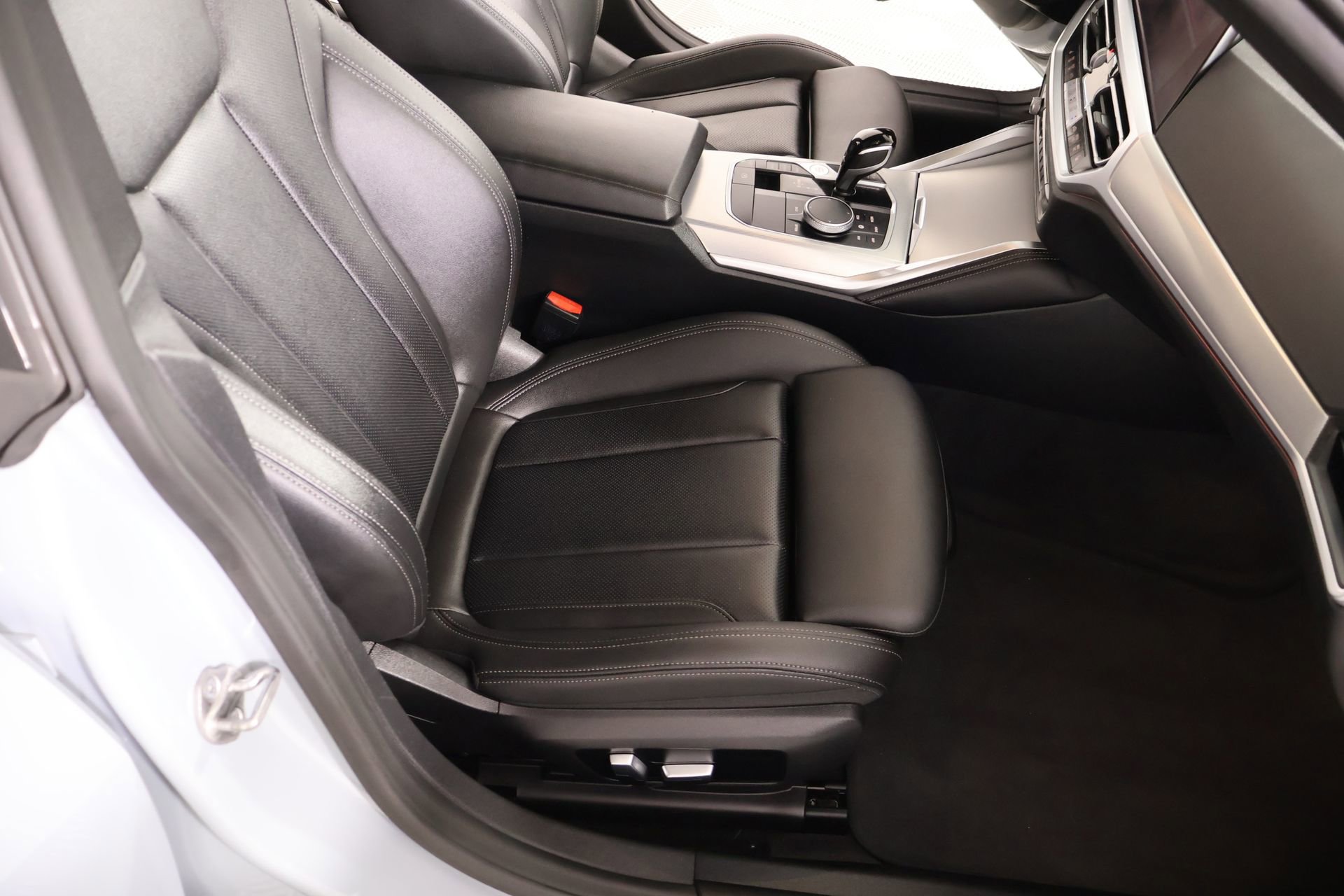 Used 2023 BMW 430i Gran Coupe w/ M Sport Package RWD image 14