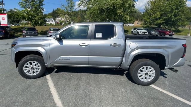 New 2025 Toyota Tacoma SR5 image 5