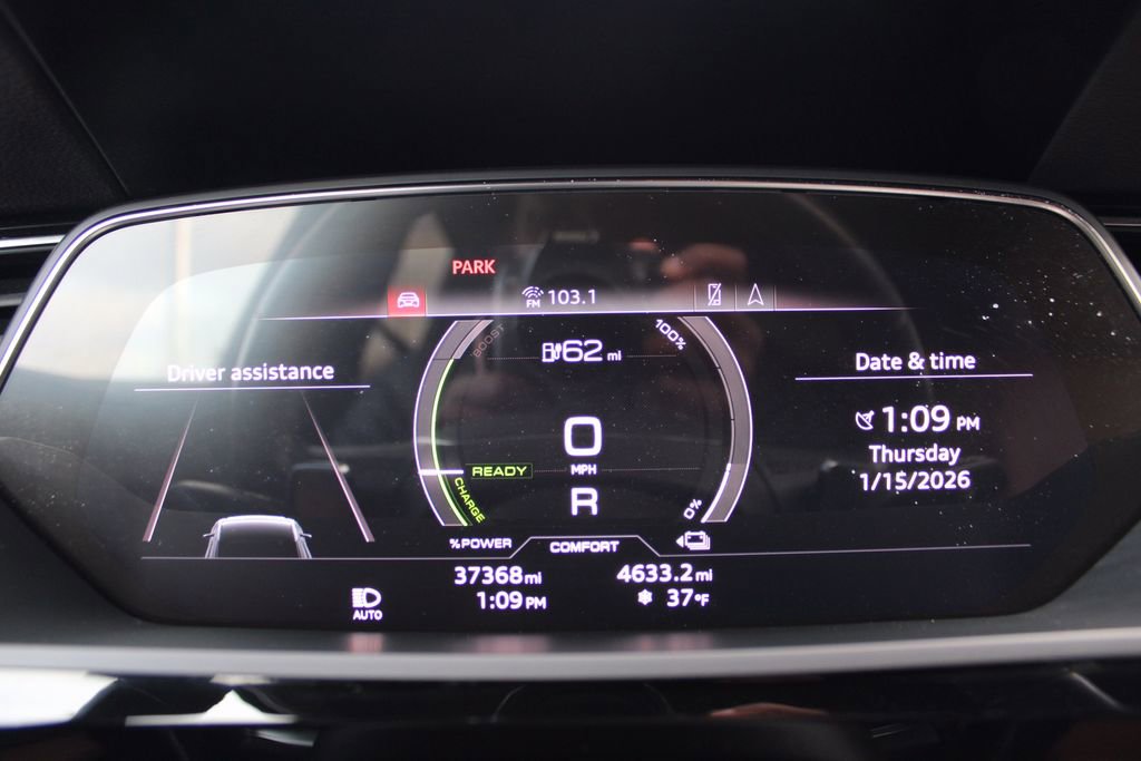 Used 2022 Audi e-tron Premium w/ Towing Package image 22