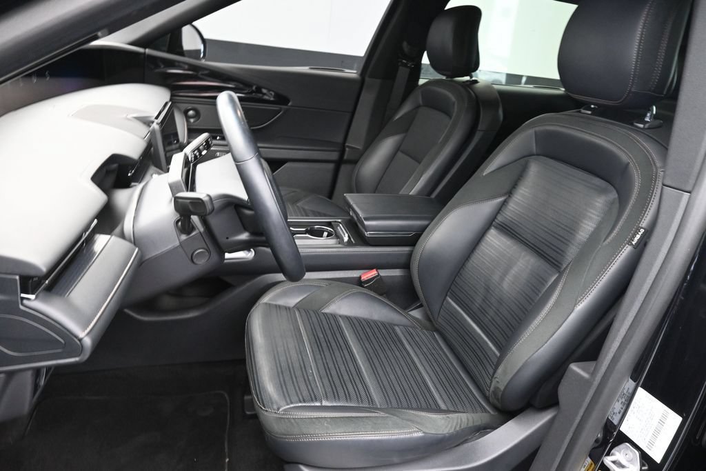 Used 2024 Lincoln Nautilus Reserve w/ Equipment Group 202A AWD/4WD image 18