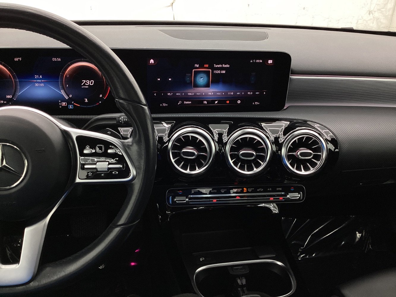 Used 2020 Mercedes-Benz A 220 w/ Premium Package image 34