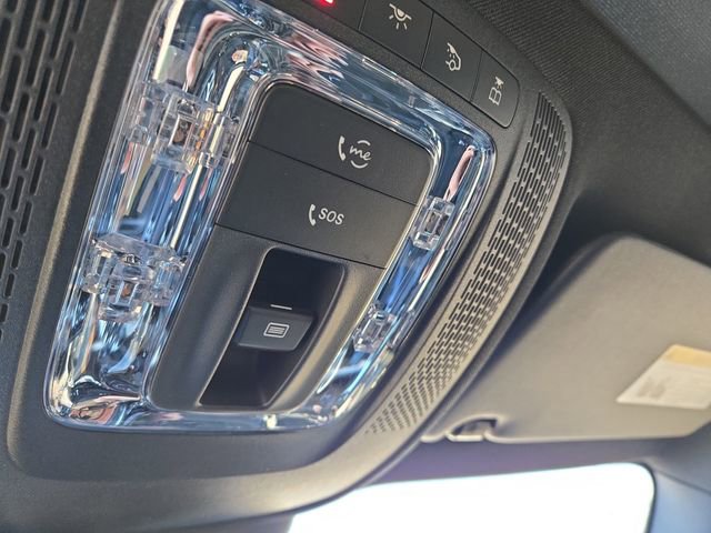 New 2026 Mercedes-Benz GLB 250 4MATIC image 15