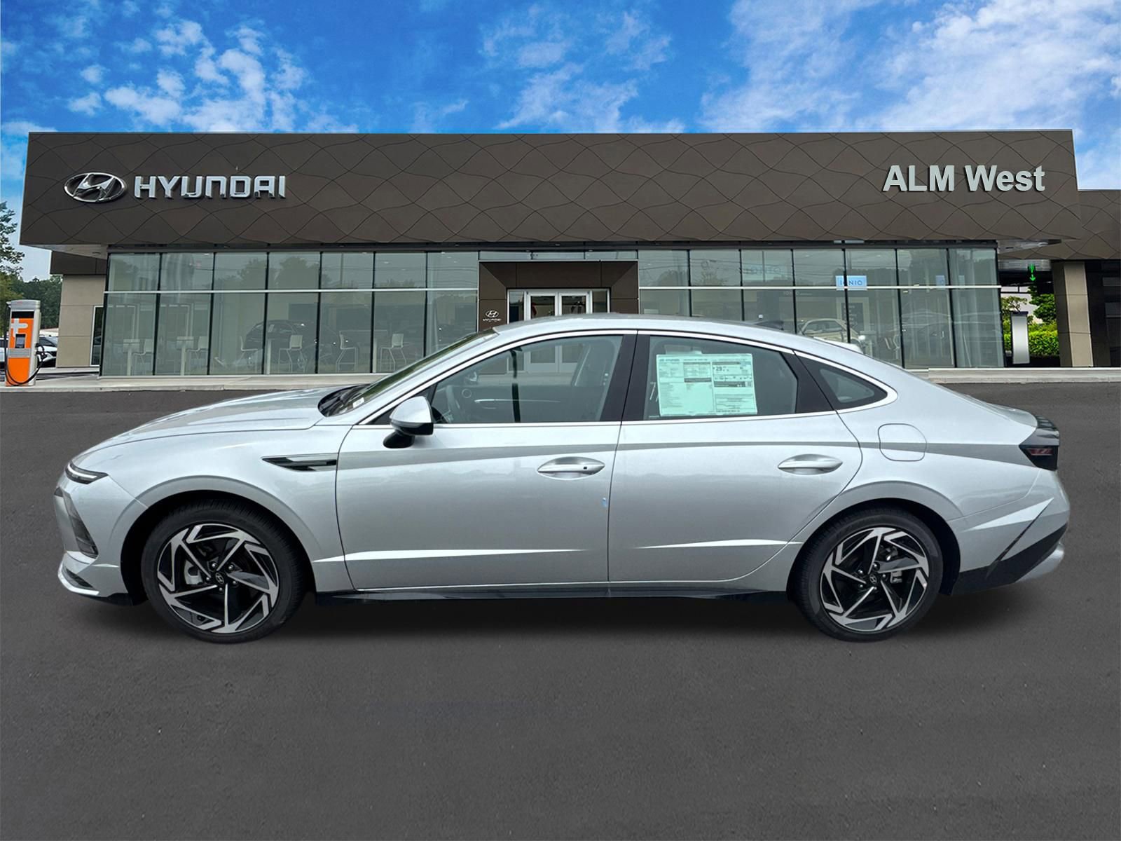 New 2026 Hyundai Sonata SEL FWD image 9