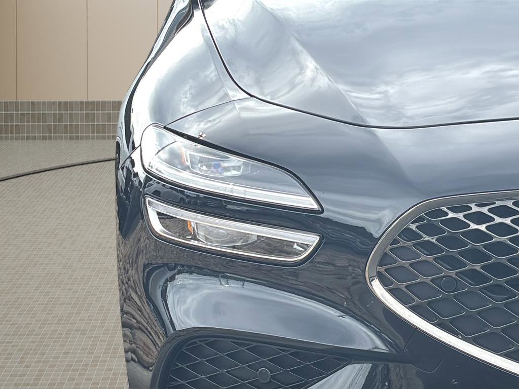 Certified 2025 Genesis G70 2.5T w/ Sport Prestige Package image 10
