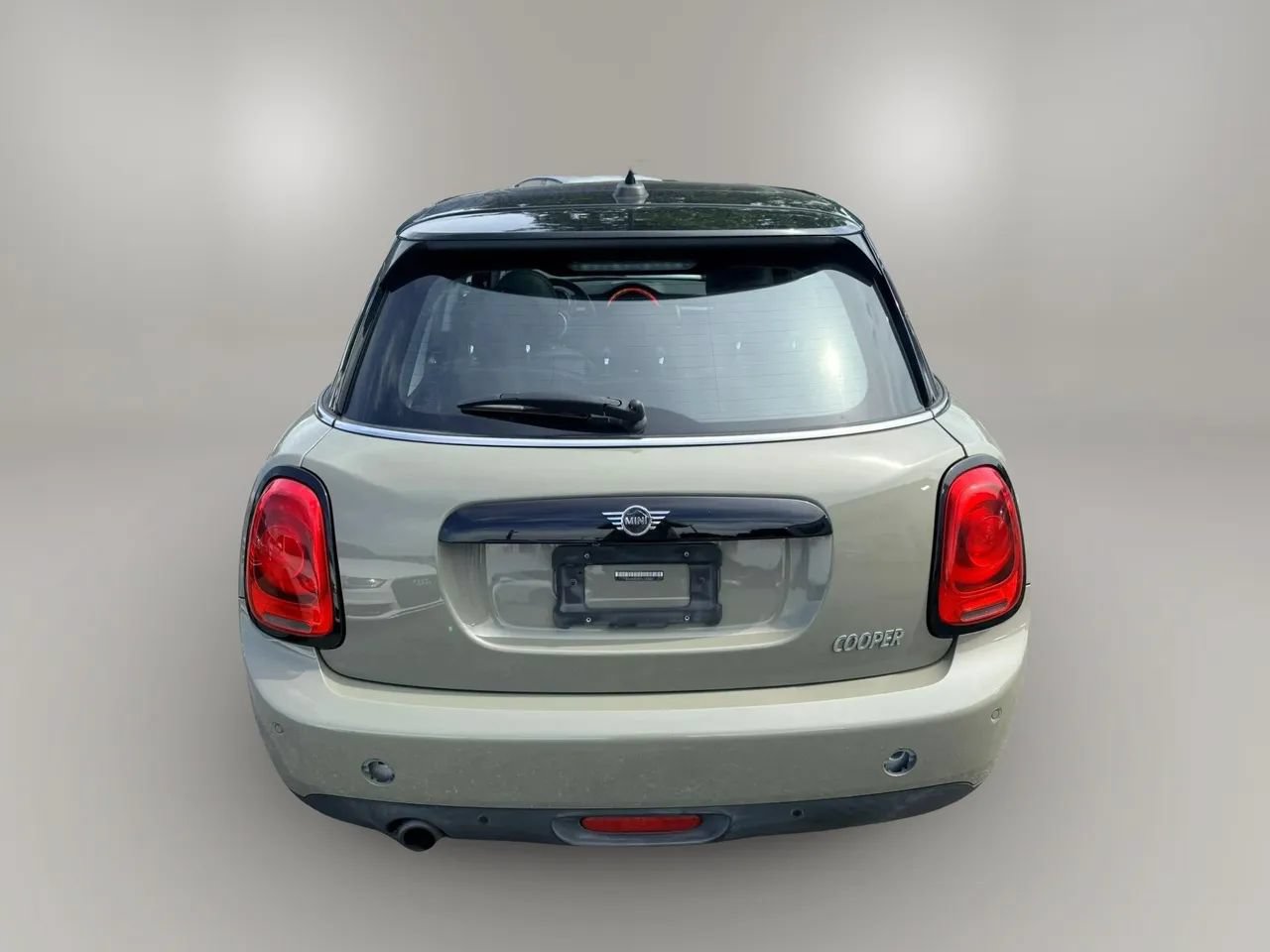 Used 2019 MINI Cooper 4-Door Hardtop FWD image 6