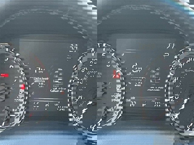 Used 2023 Toyota Highlander XLE image 16