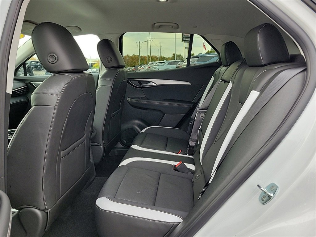 Used 2025 Buick Envision Sport Touring image 11