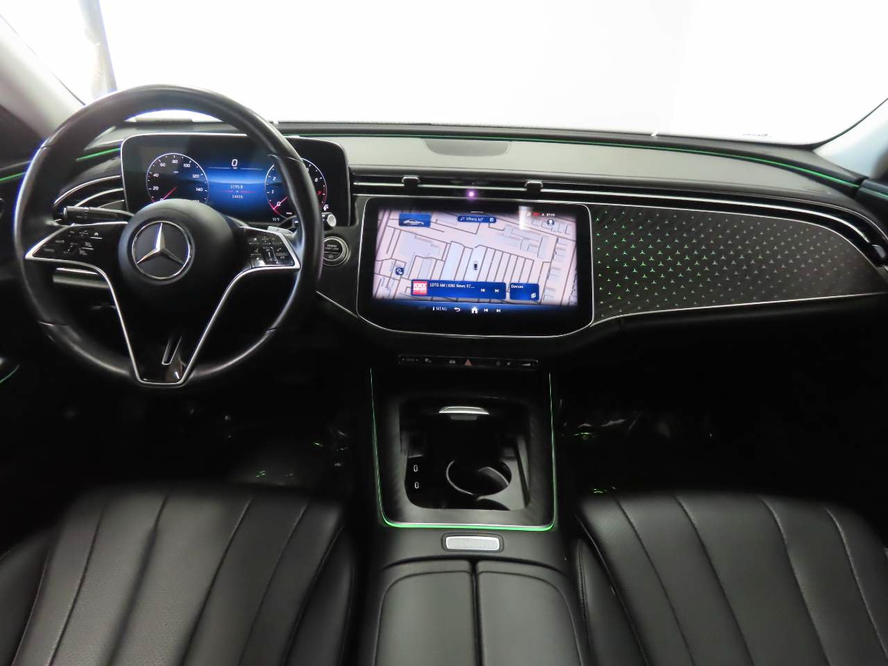 Used 2025 Mercedes-Benz E 350 4MATIC Sedan w/ Winter Package image 11