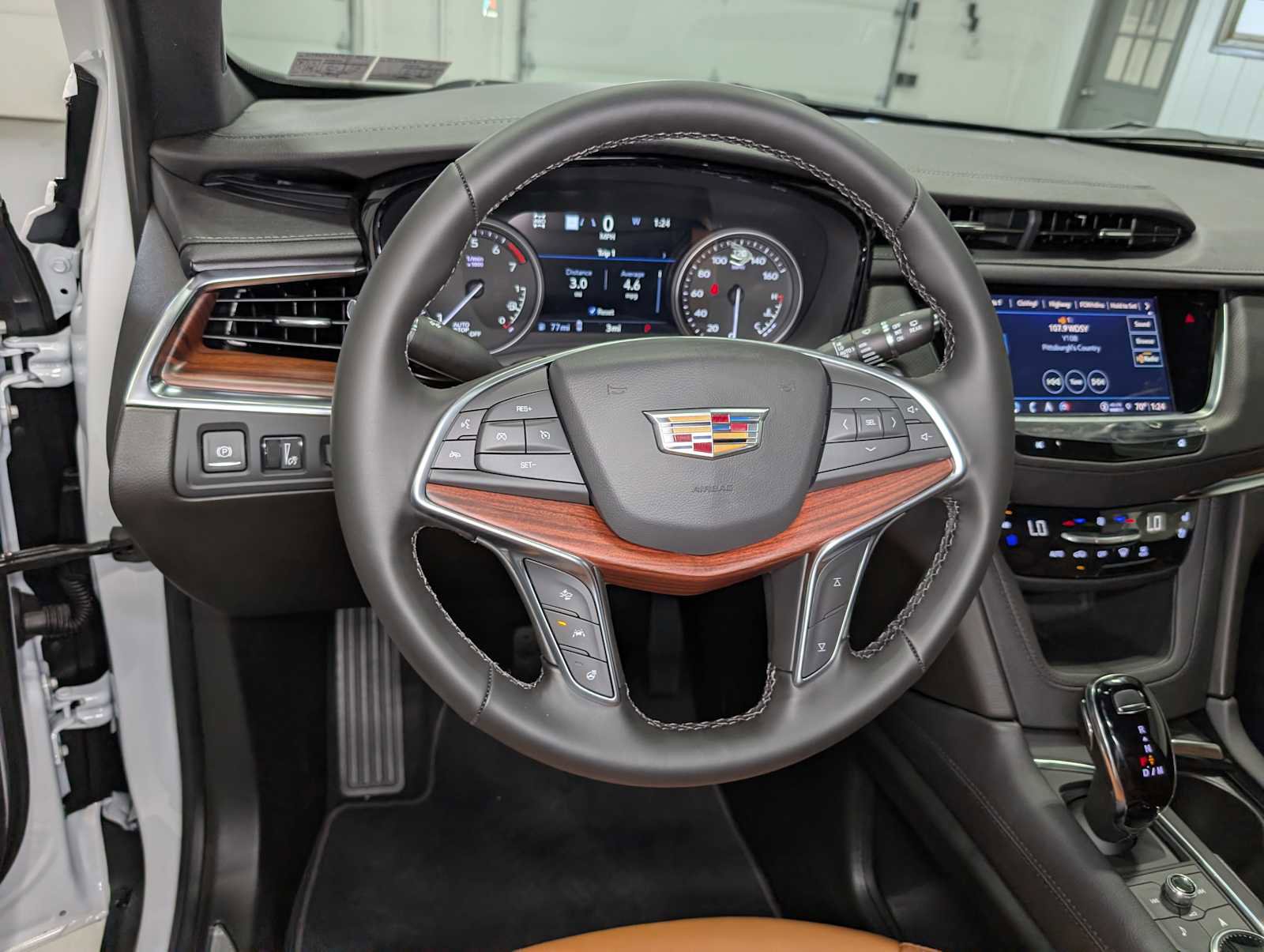New 2026 Cadillac XT5 Premium Luxury w/ Driver Assist Package AWD/4WD image 33