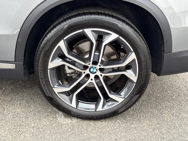Used 2026 BMW X5 sDrive40i w/ Premium Package RWD image 14