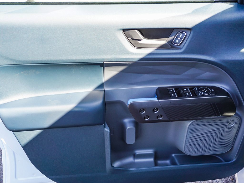 New 2025 Ford Maverick Lobo image 18