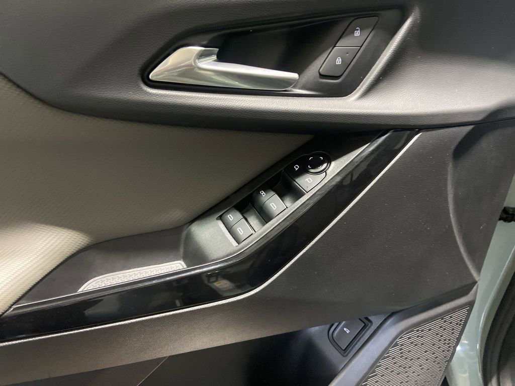 Certified 2025 Chevrolet Equinox LT w/ Convenience Package II image 23