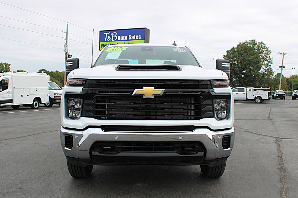 Used 2025 Chevrolet Silverado 2500 W/T w/ WT/CX Safety Package image 8