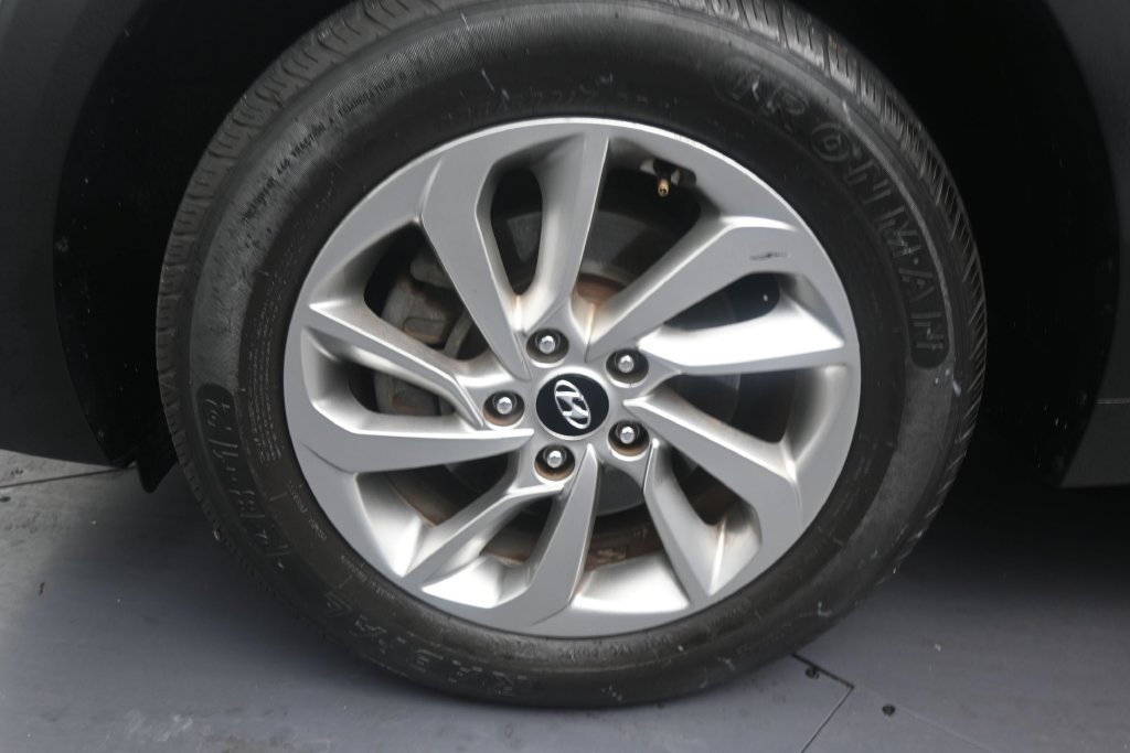 Used 2017 Hyundai Tucson SE w/ SE Popular Package 02 FWD image 10