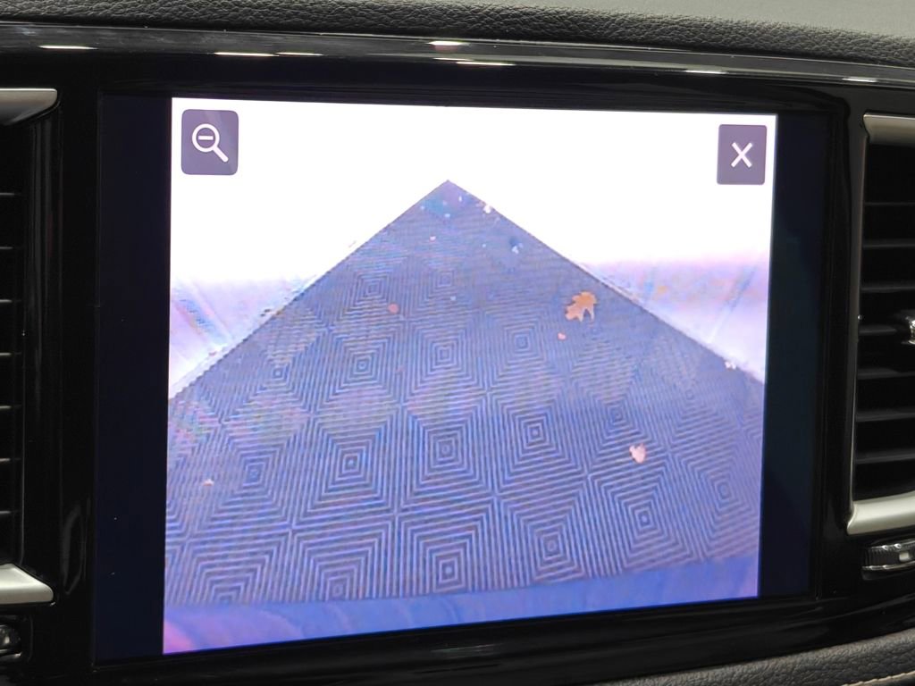 Used 2021 Chrysler Pacifica Touring-L image 54