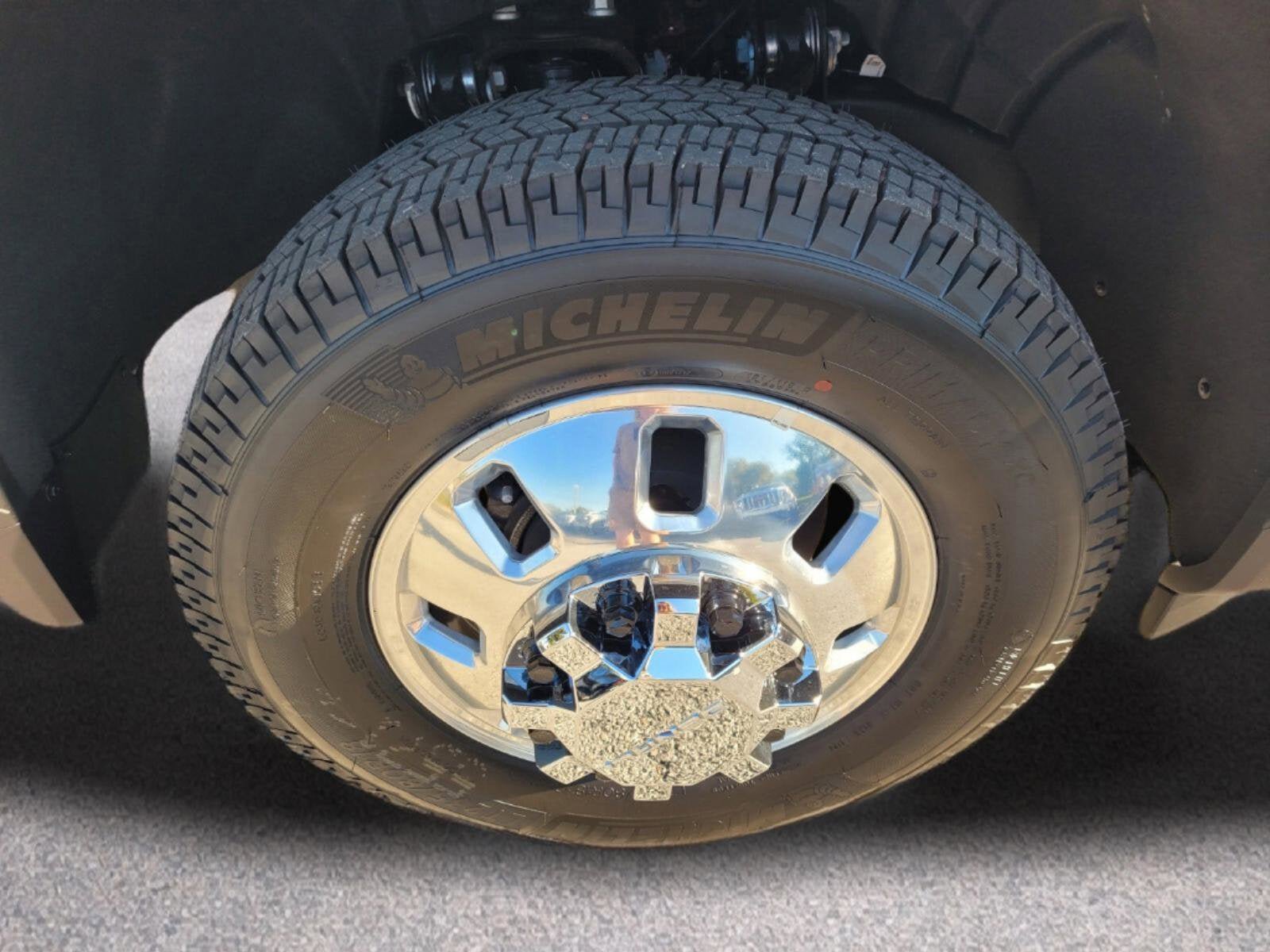 New 2026 GMC Sierra 3500 Denali image 9