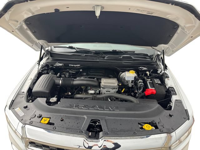 Used 2023 RAM 1500 Big Horn AWD/4WD image 16