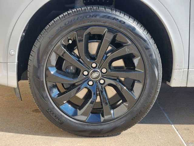 Used 2025 Land Rover Discovery Sport S AWD/4WD image 7