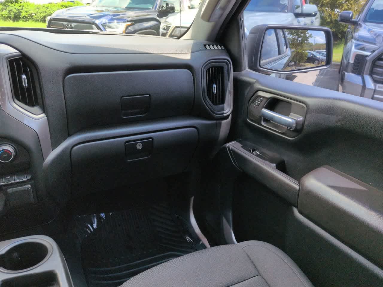 Used 2021 Chevrolet Silverado 1500 Custom RWD image 16