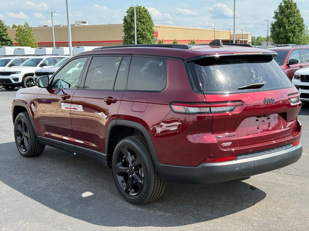 Certified 2023 Jeep Grand Cherokee L Laredo AWD/4WD image 5
