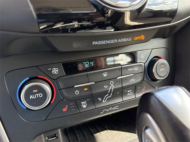 Used 2017 Ford Focus Titanium w/ Titanium Technology Package image 19