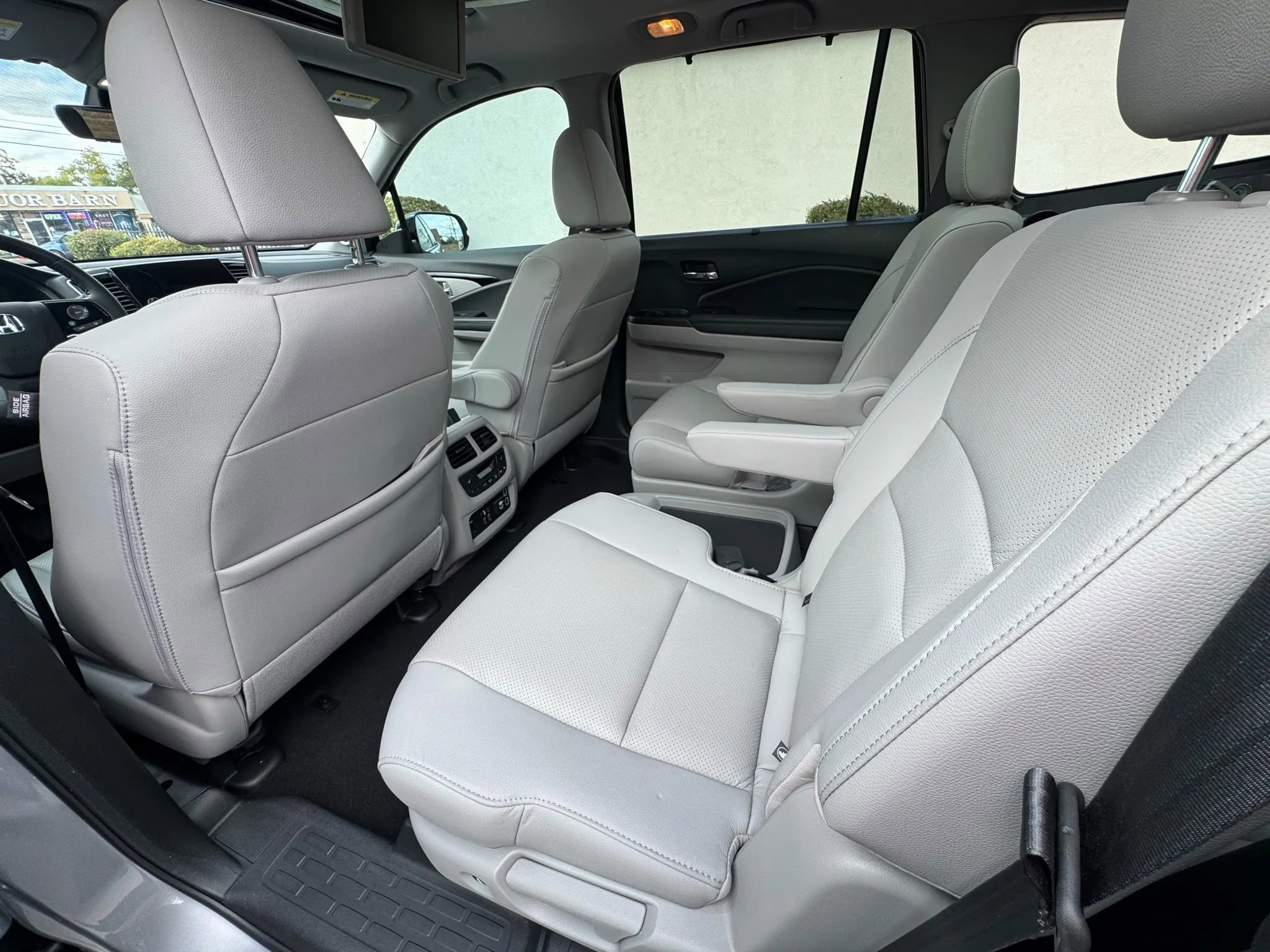 Used 2022 Honda Pilot Elite image 18