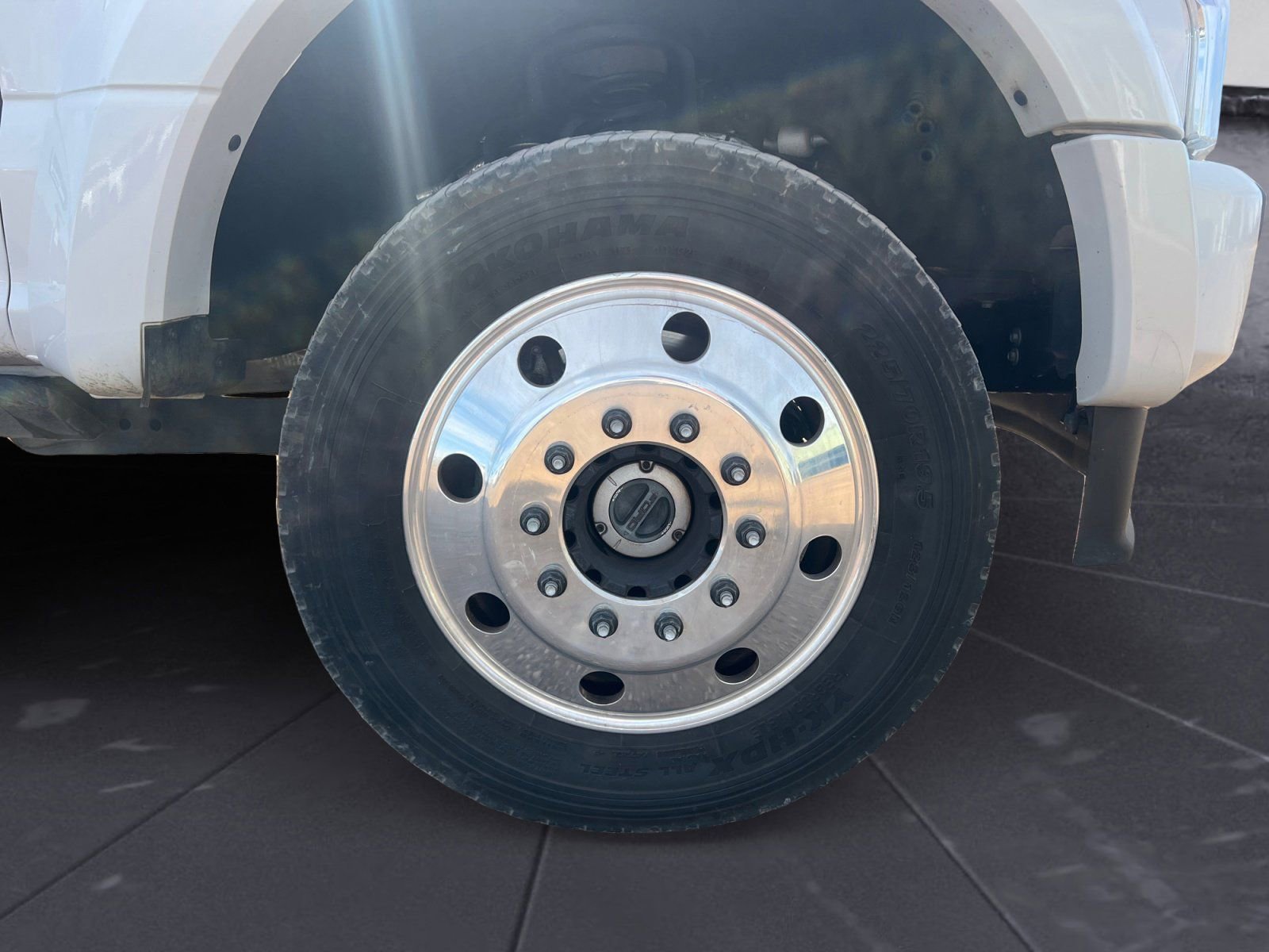 Used 2021 Ford F450 Platinum w/ FX4 Off-Road Package AWD/4WD image 14