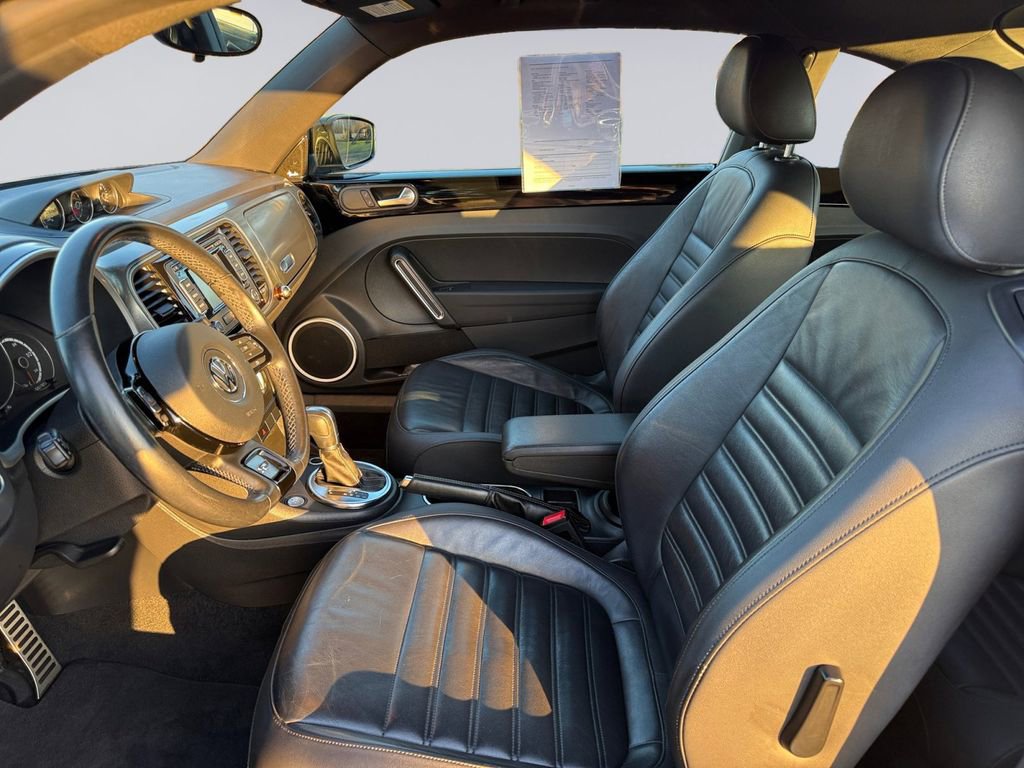 Used 2013 Volkswagen Beetle R-Line image 10