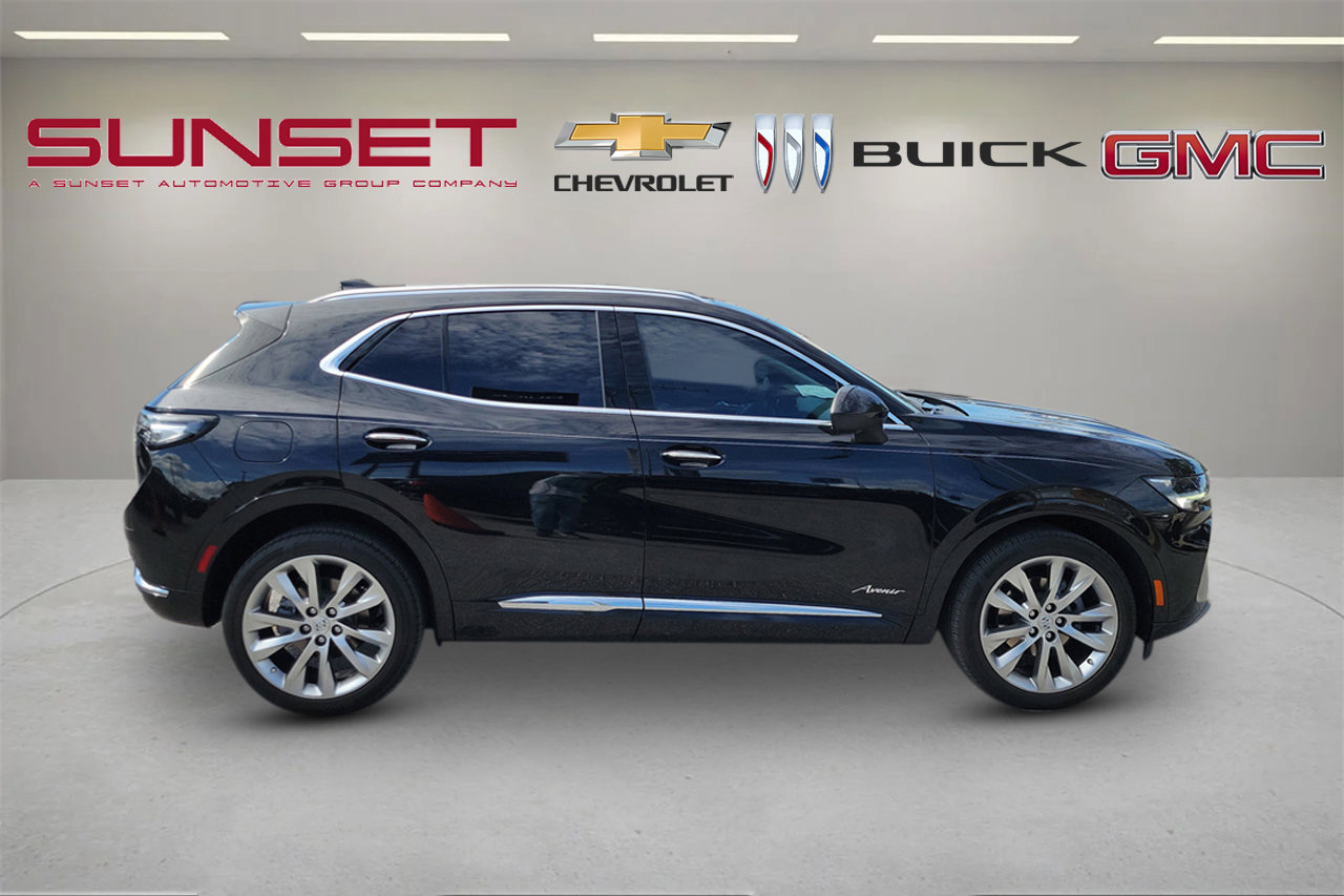 Certified 2023 Buick Envision Avenir image 3