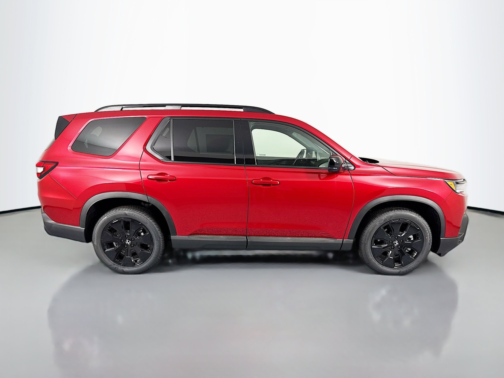 New 2026 Honda Pilot Black Edition image 4