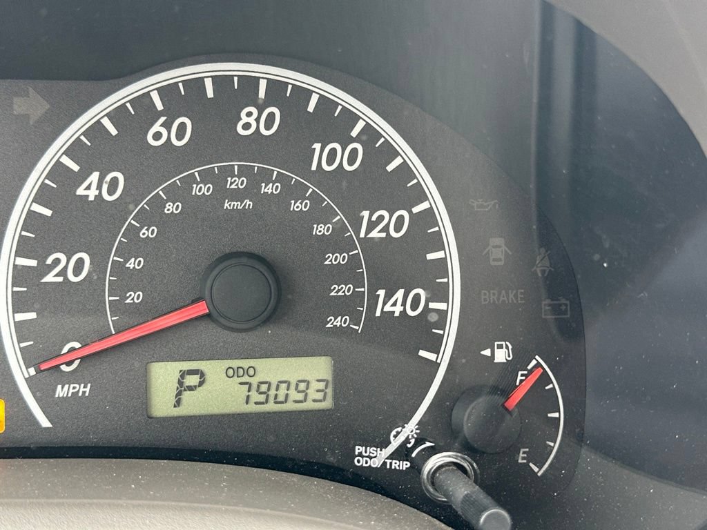 Used 2010 Toyota Corolla LE FWD image 27