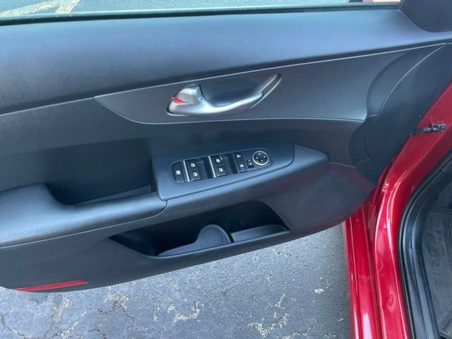 Used 2021 Kia Forte LXS FWD image 17