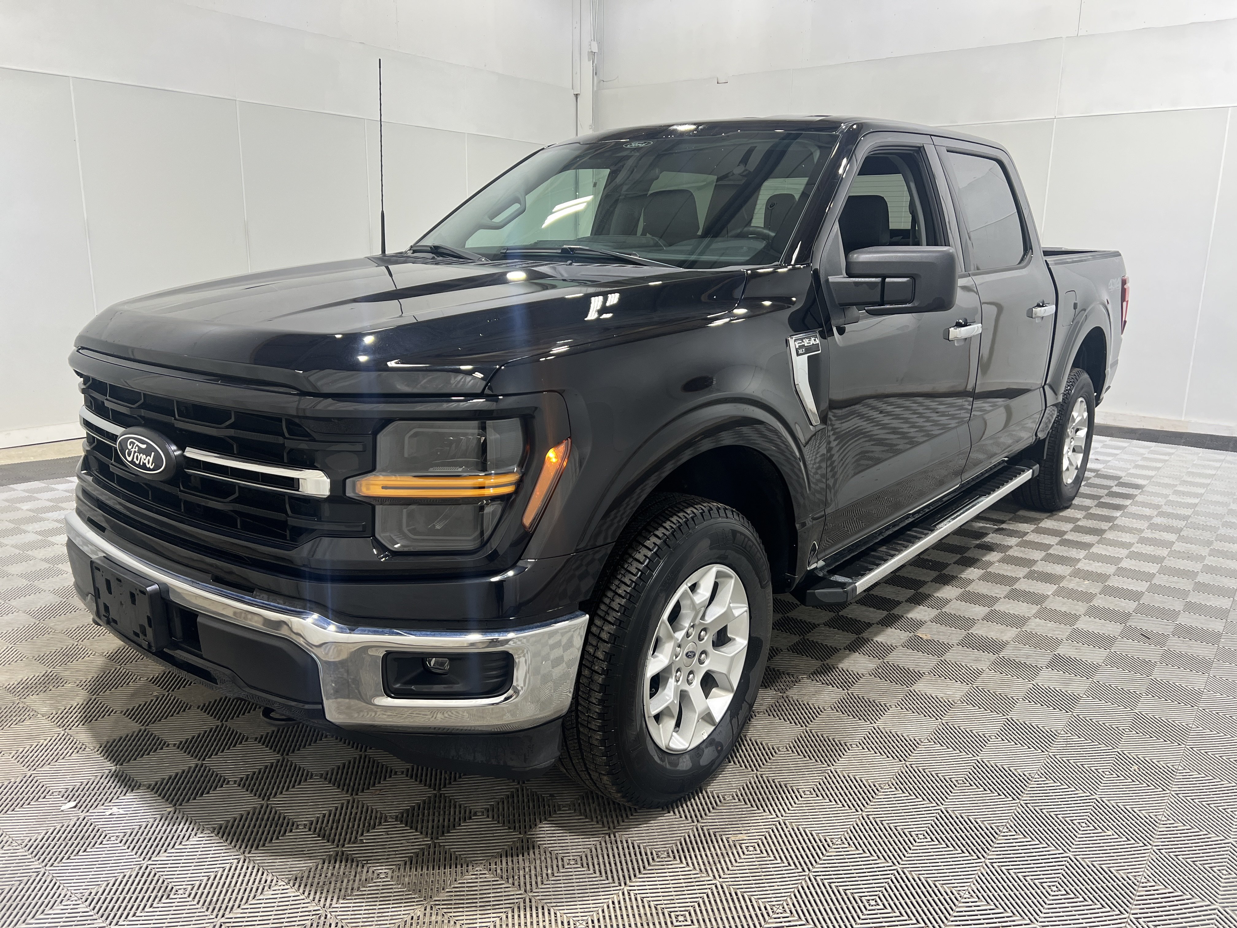 Used 2025 Ford F150 XLT w/ Equipment Group 301A Standard