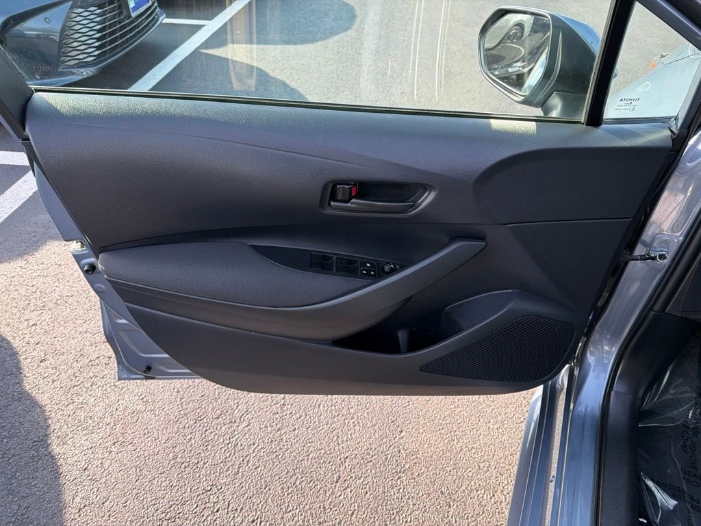 Certified 2025 Toyota Corolla LE FWD image 18