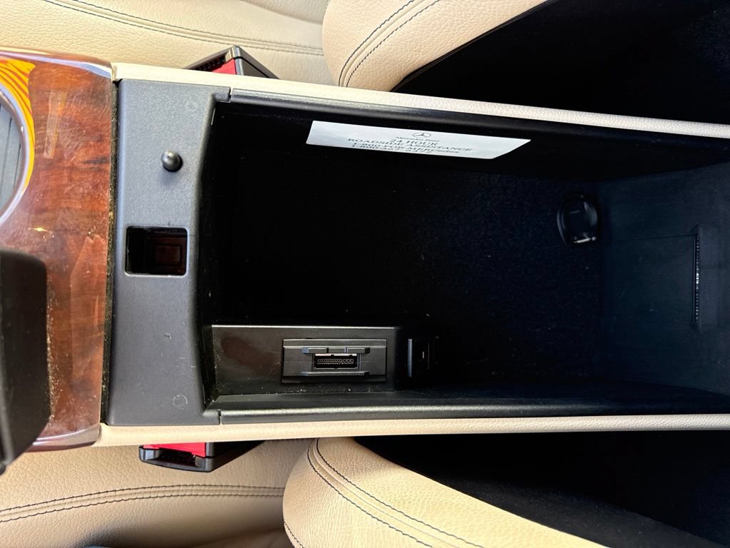 Used 2012 Mercedes-Benz SLK 350 image 24