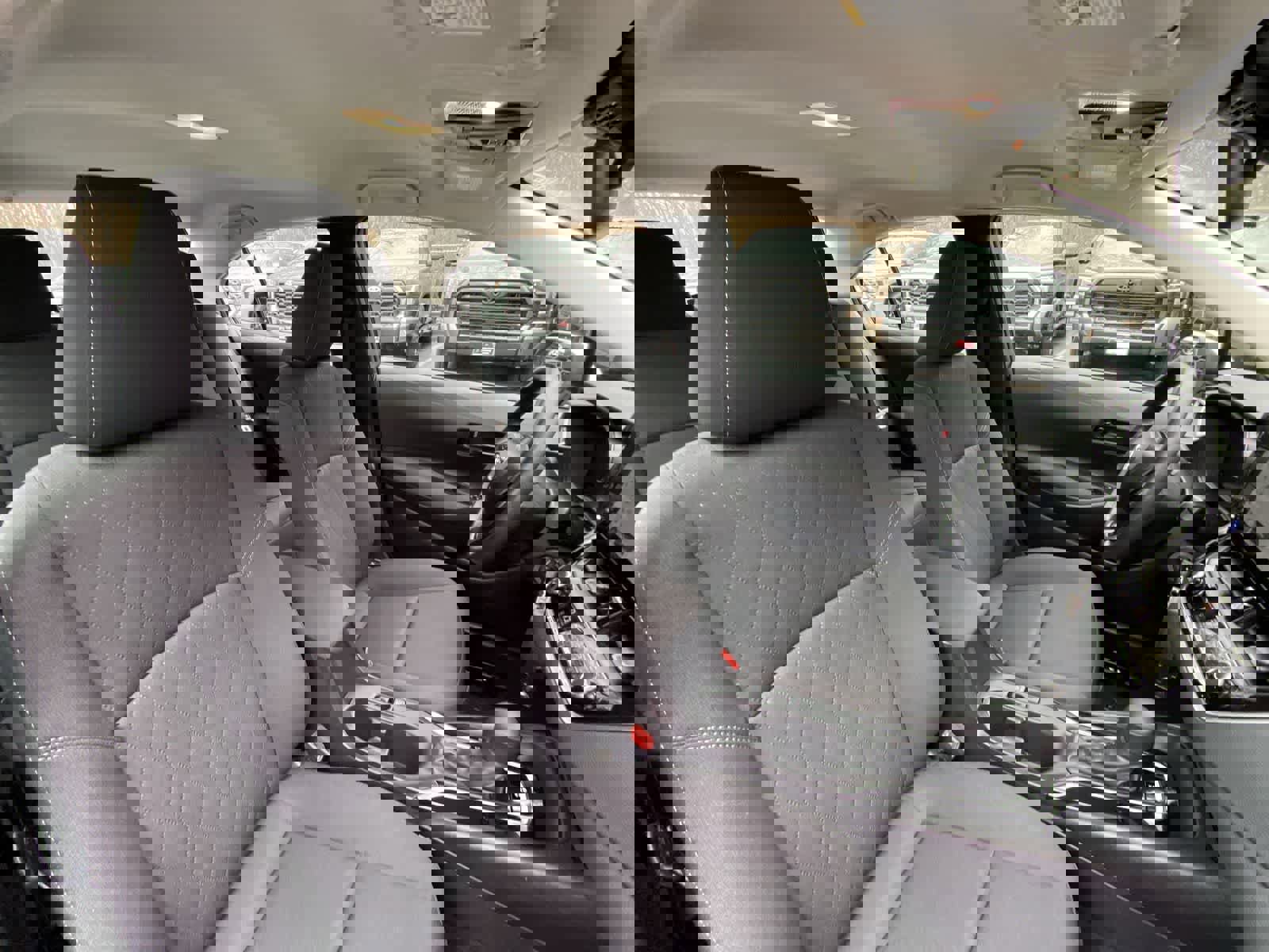 Used 2025 Toyota Corolla LE image 24