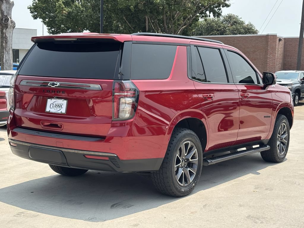 Used 2021 Chevrolet Tahoe Z71 w/ Luxury Package AWD/4WD image 3