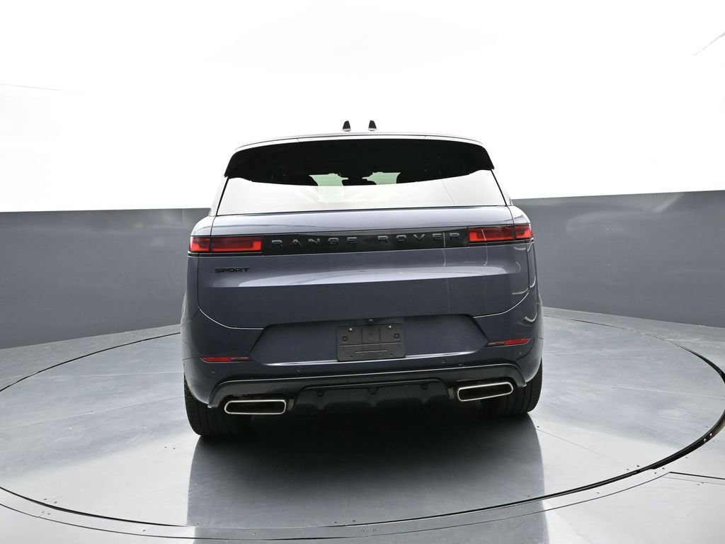 Used 2025 Land Rover Range Rover Sport Dynamic SE AWD/4WD image 2