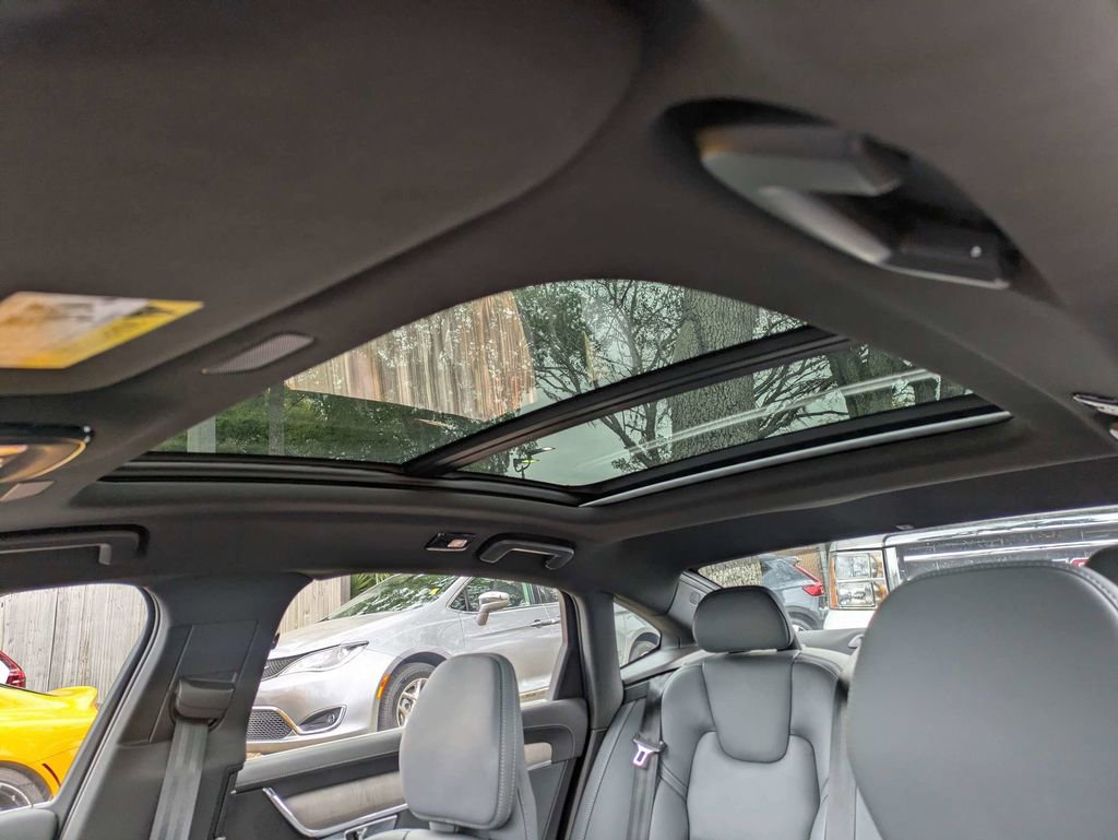 Certified 2023 Volvo S90 B6 Ultimate w/ Protection Package Premier image 22