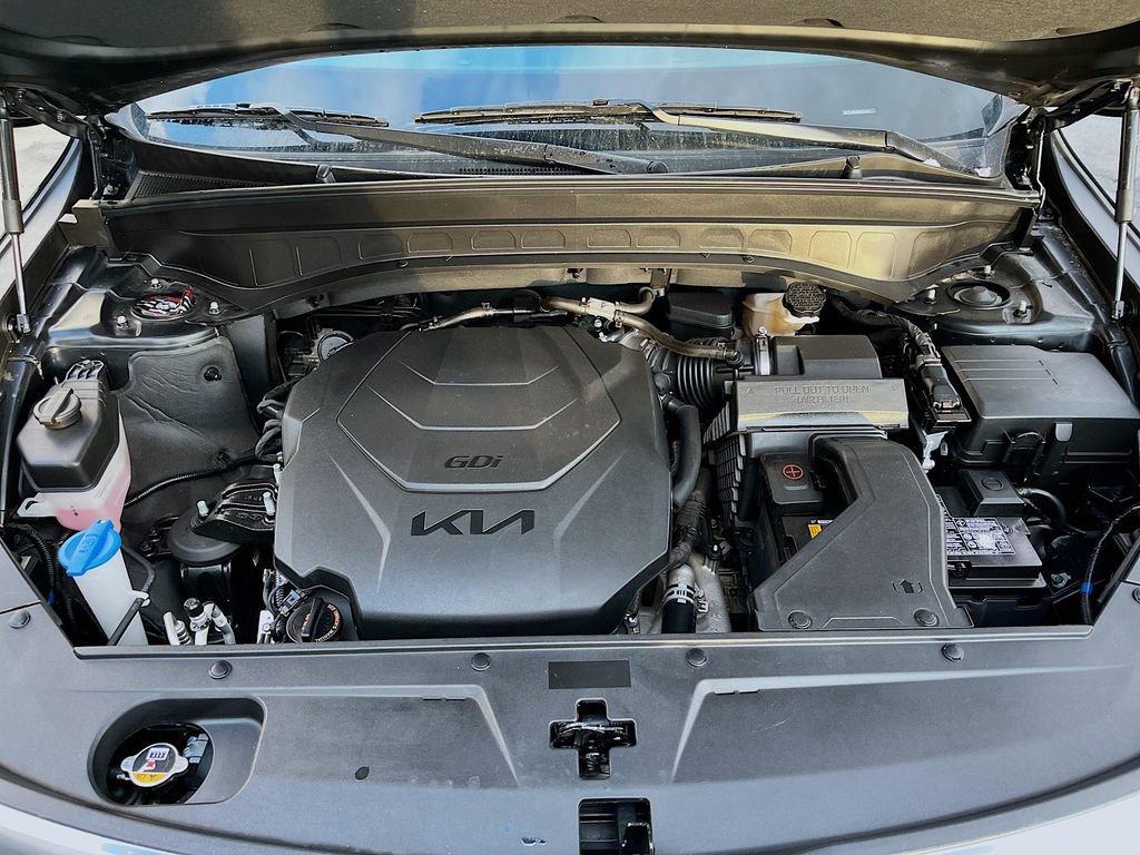 Used 2022 Kia Telluride EX image 33