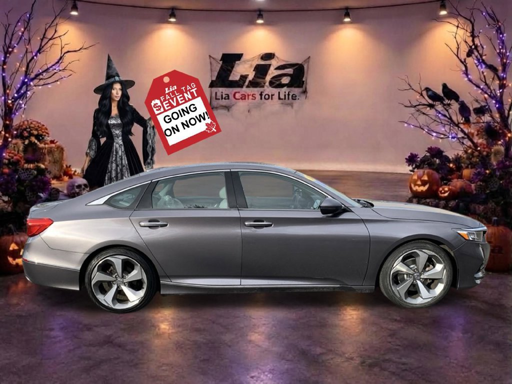 Used 2018 Honda Accord Touring image 2