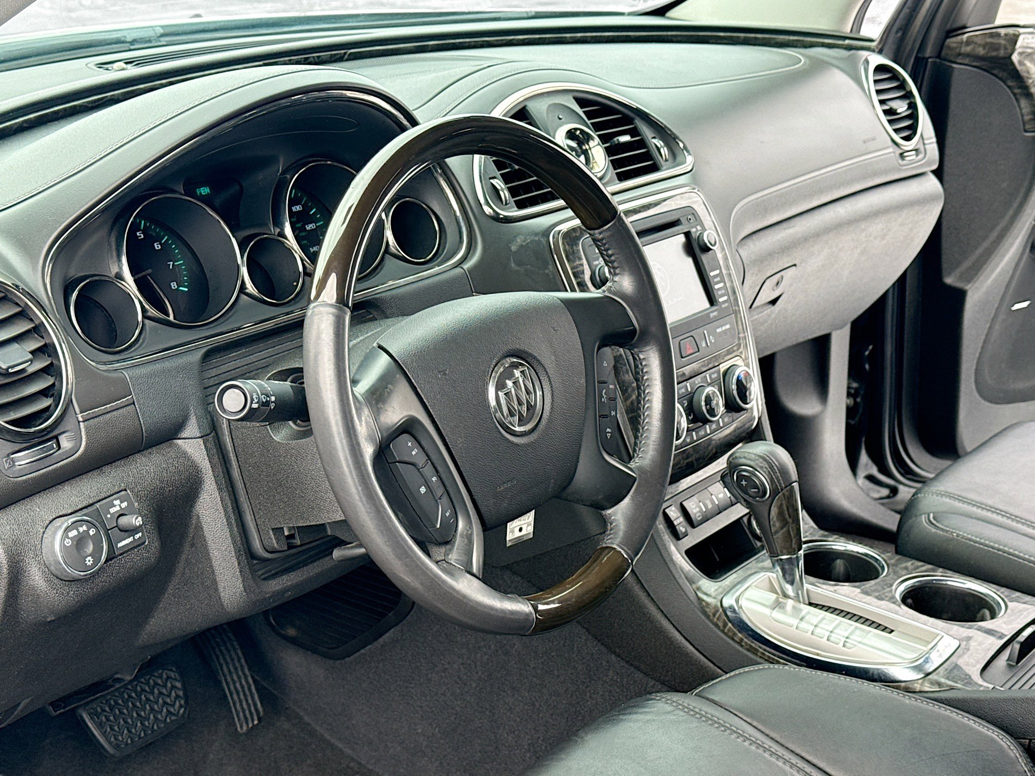 Used 2014 Buick Enclave Leather w/ Trailering Provision Package image 4