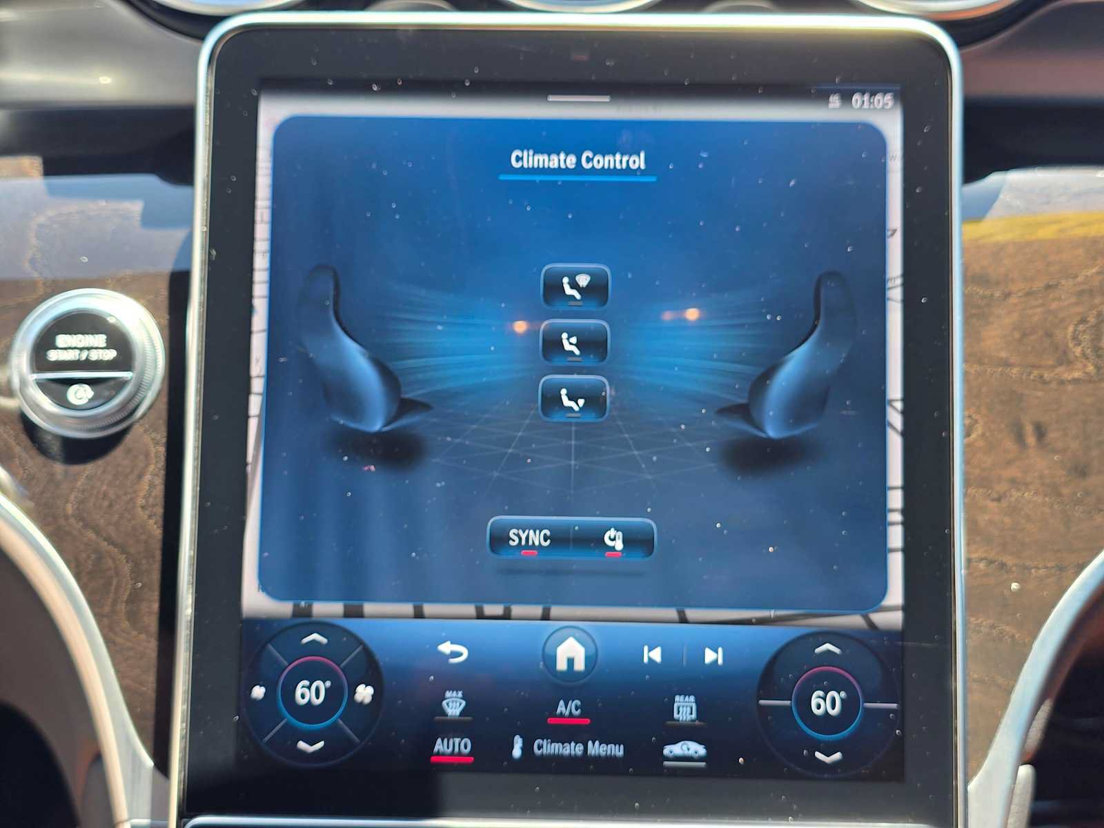 Used 2024 Mercedes-Benz GLC 300 4MATIC image 29