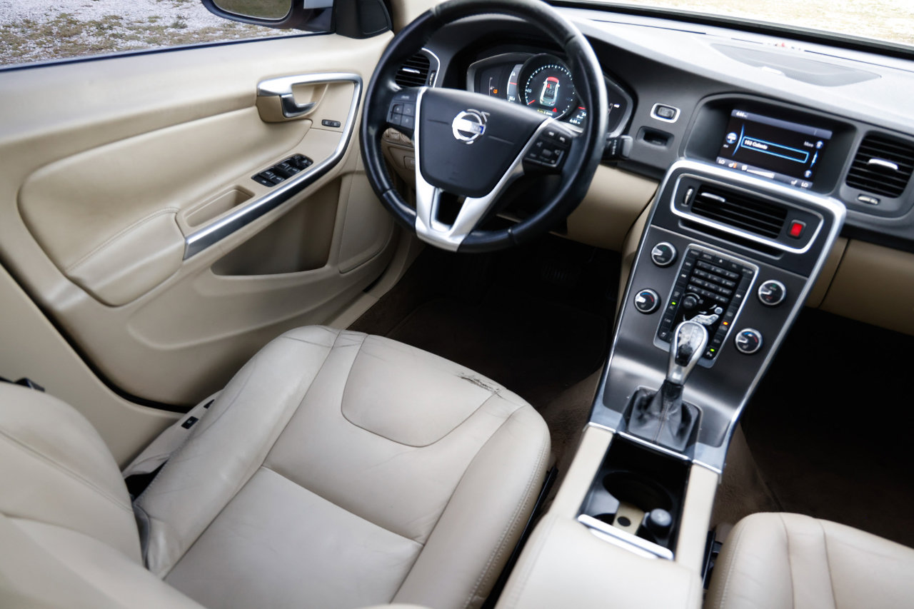 Used 2015 Volvo S60 T5 Platinum image 20