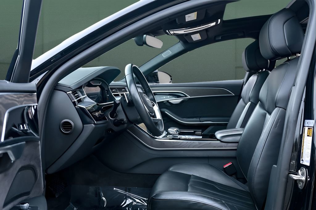 Used 2023 Audi A8 L 3.0T w/ Comfort Plus Package image 10